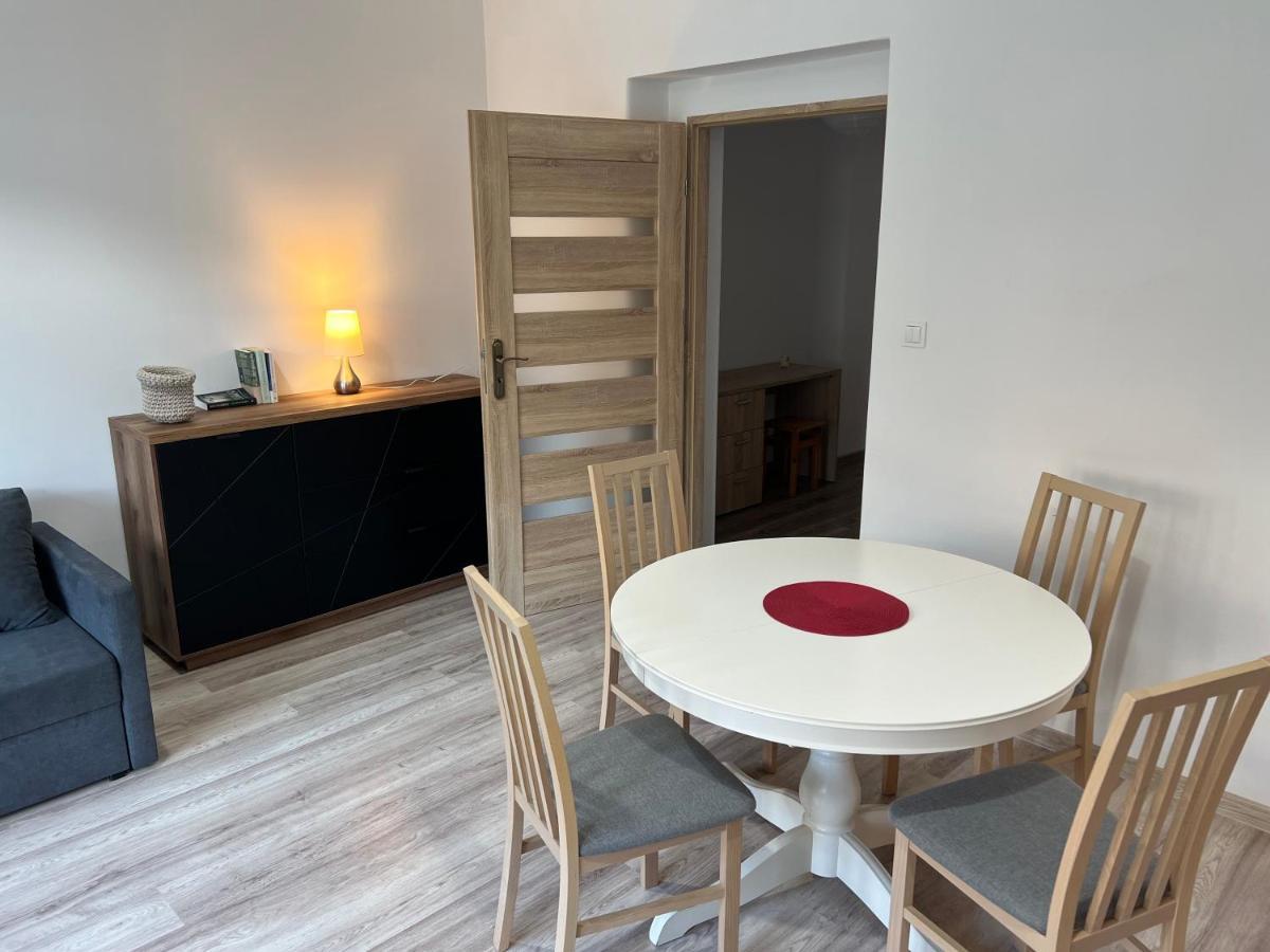 Apartamento Apartament 3 Pokojowy Z Parkingiem Zabkowice Slaskie Exterior foto